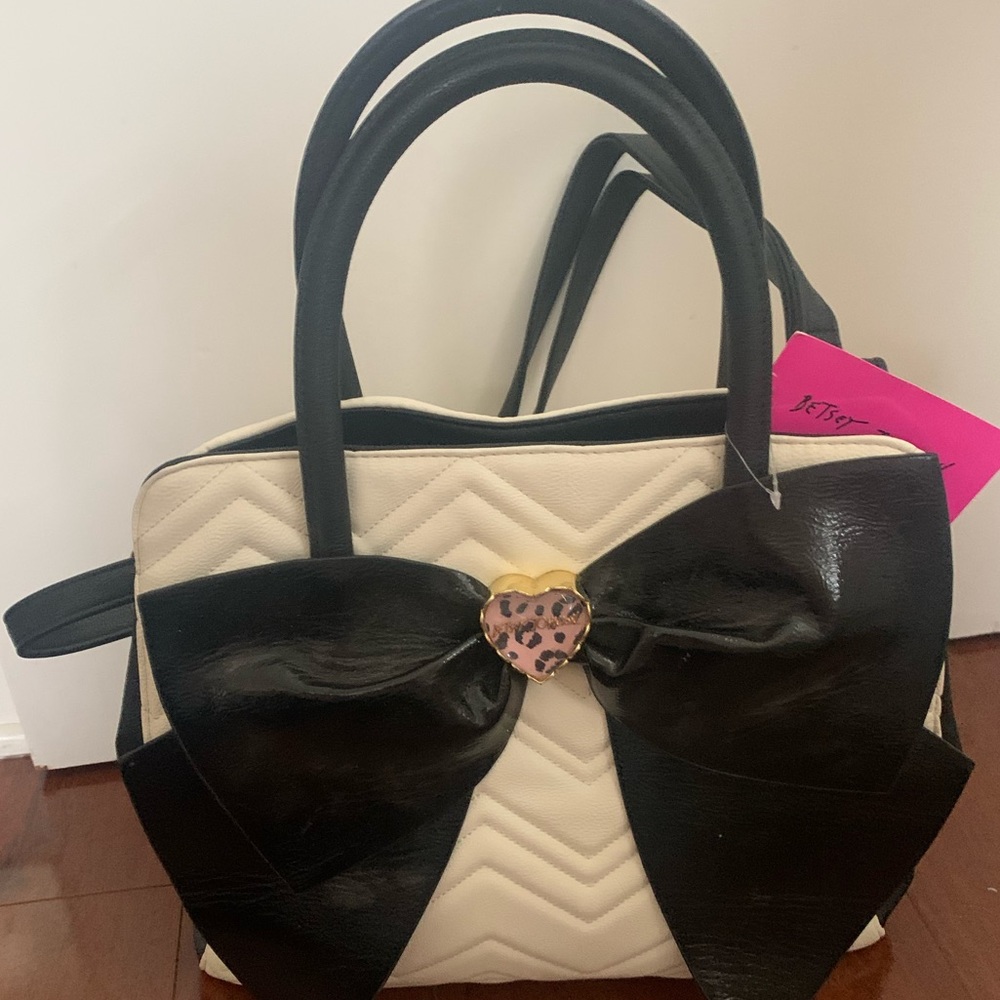 NWT Betsey Johnson Bow Satchel and Wallet
